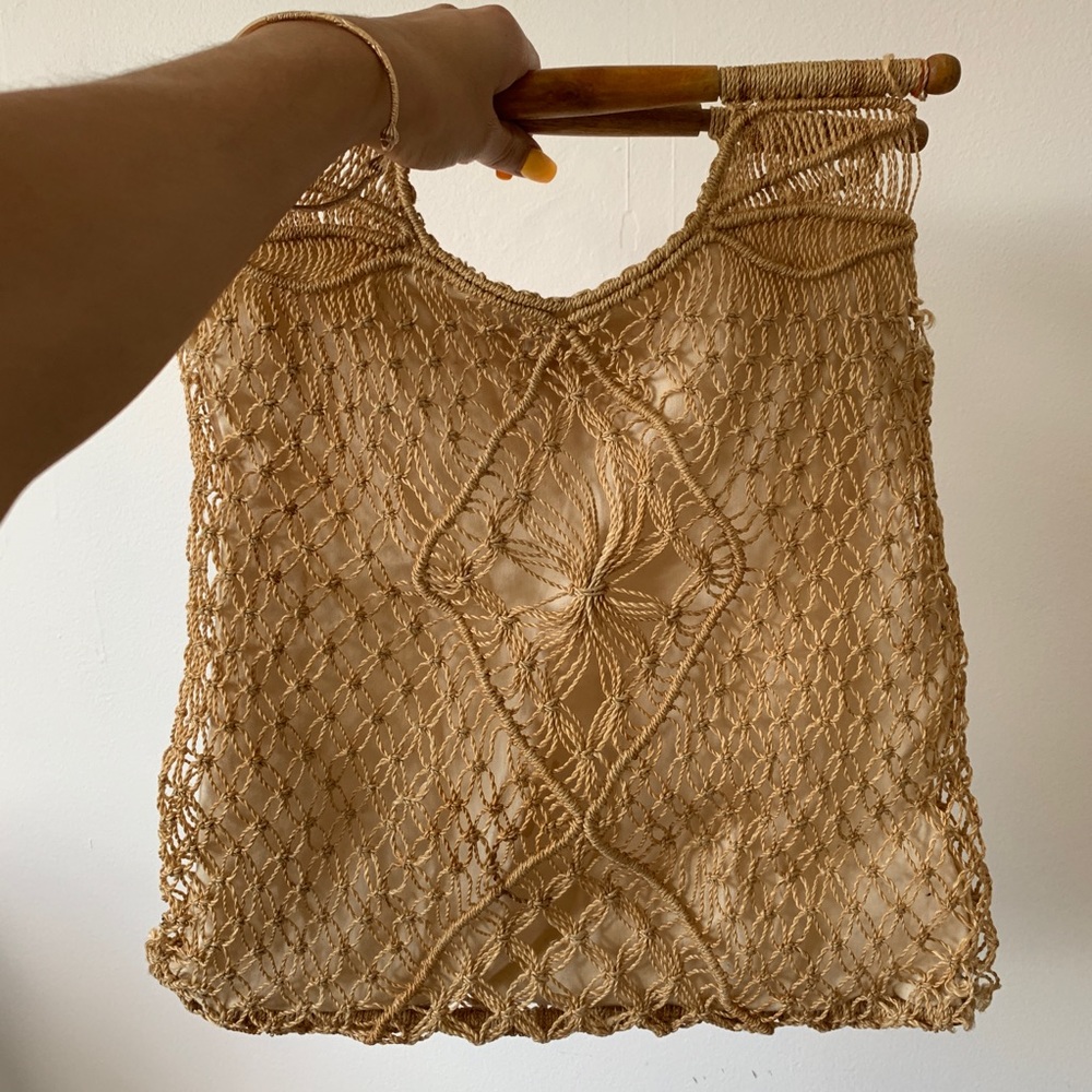 Woven lined handbag